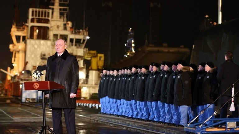 Tong thong Nga tuyen bo than trong hon trong quan he voi phuong Tay hinh anh