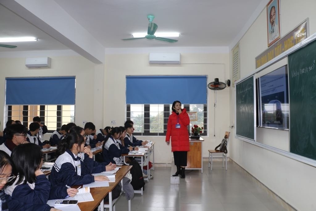 Tim thay bien ban da nop tien vu 311 giao vien no 4,6 ty dong hinh anh