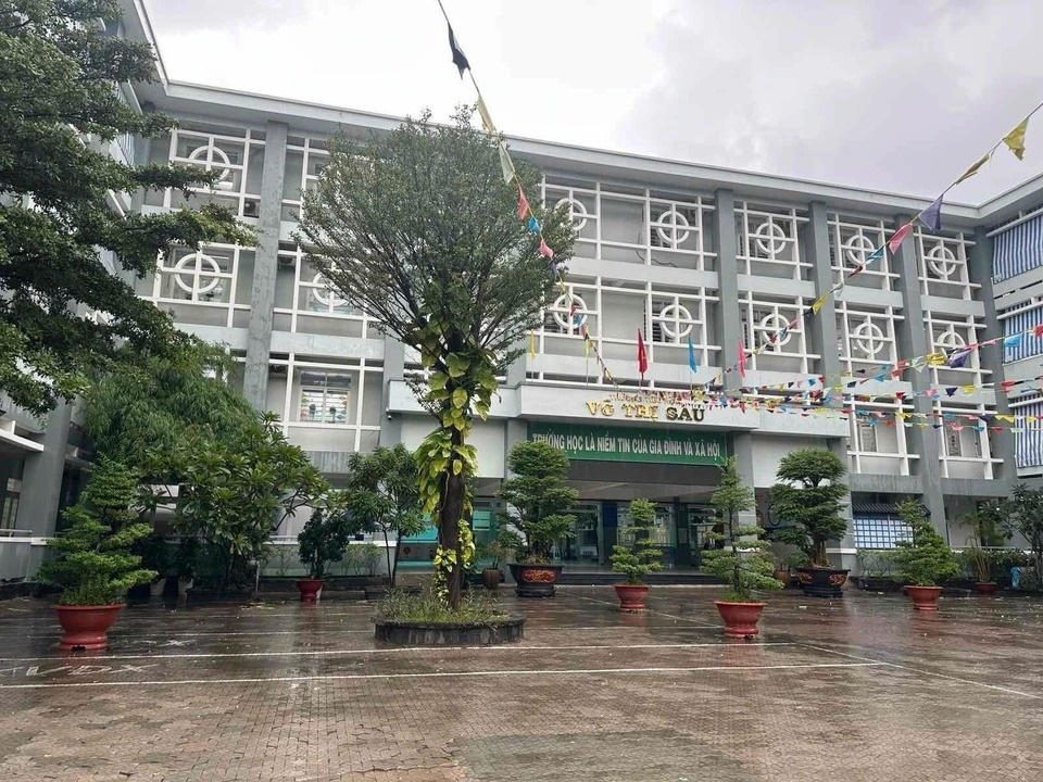 So GD&DT TP.HCM len tieng vu 20 hoc sinh nhap vien sau khi di hoc ve hinh anh