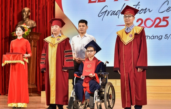 dh bach khoa ha noi anh 1