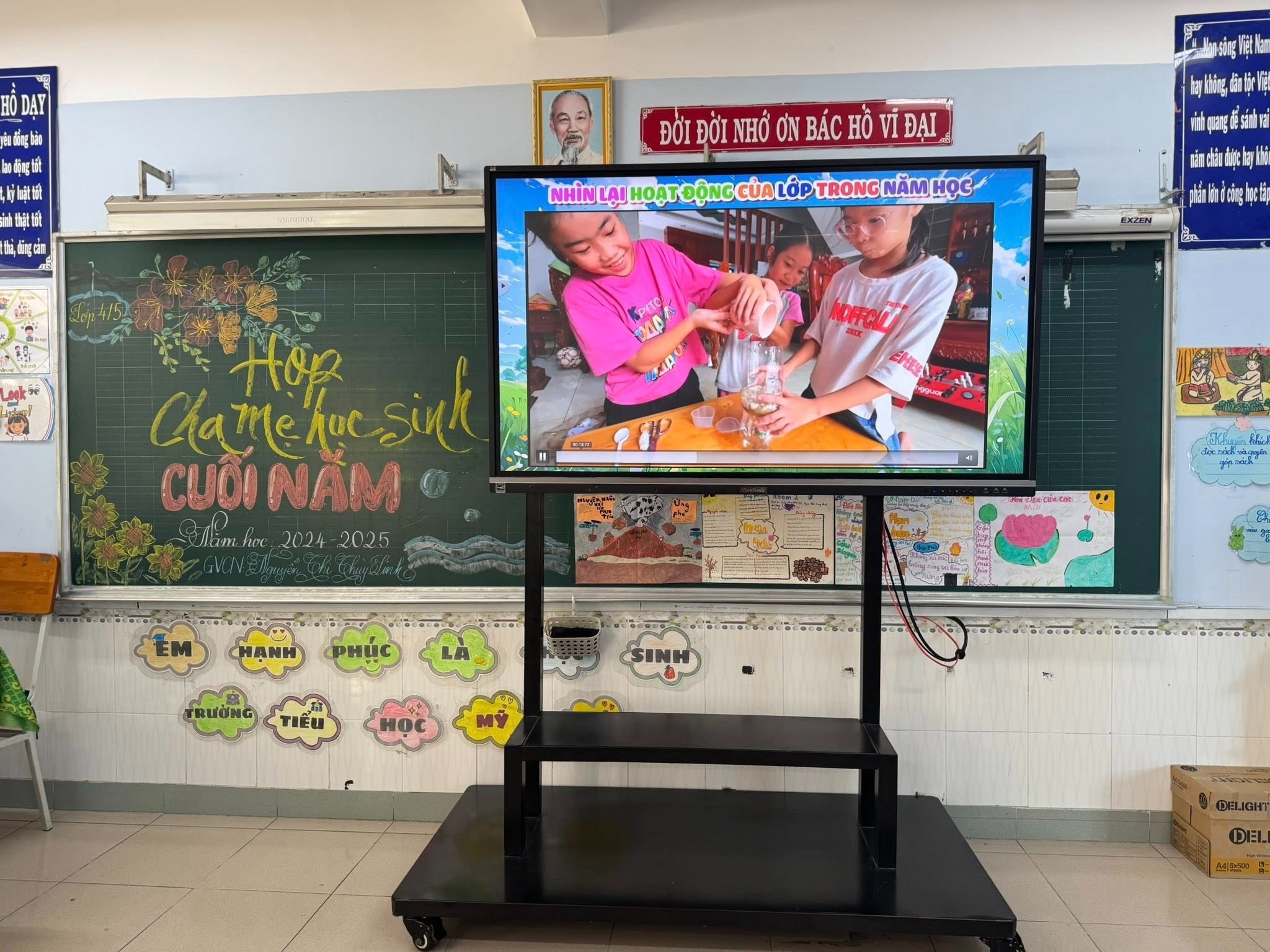 hop phu huynh cuoi nam anh 2