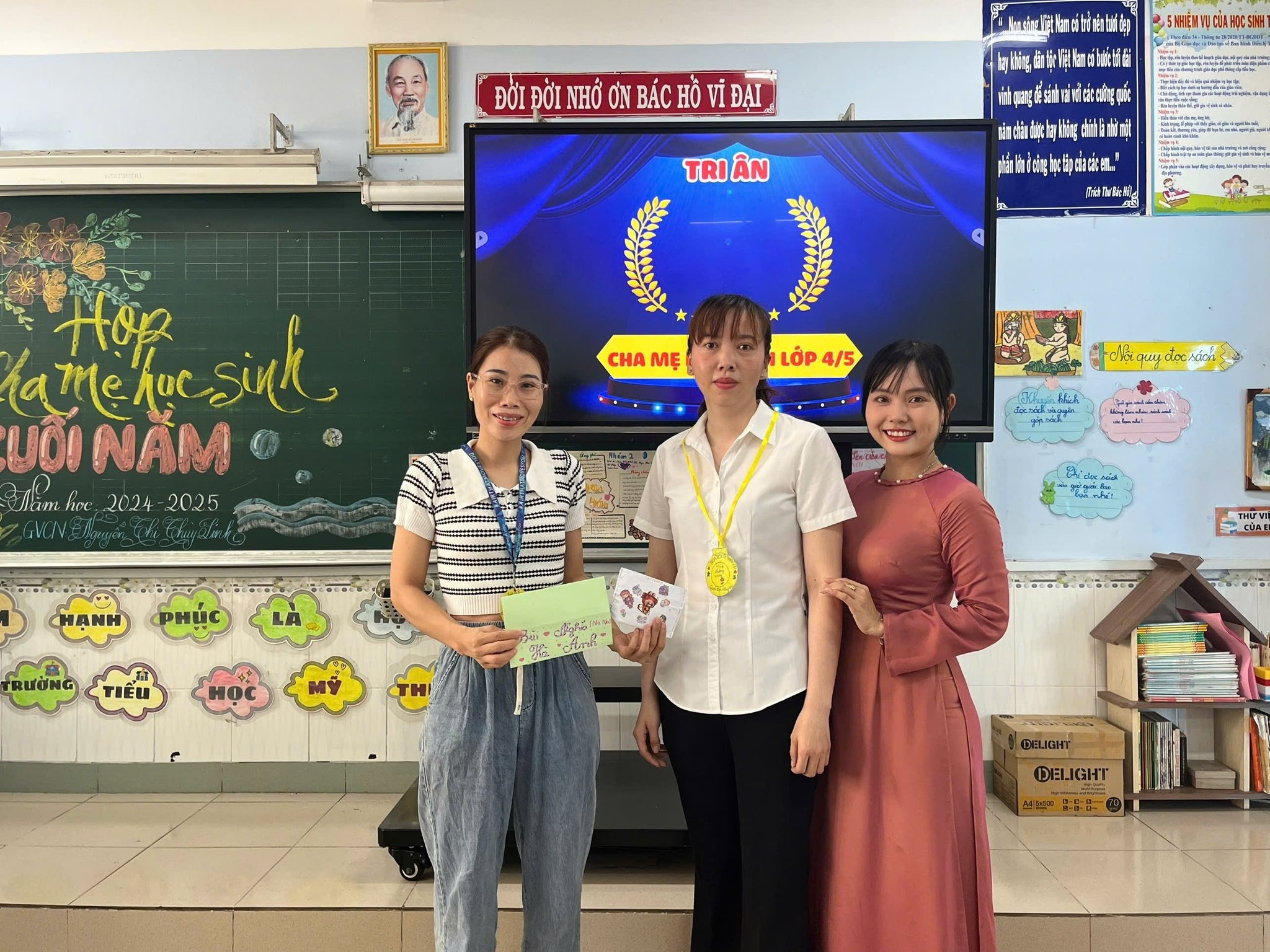 hop phu huynh cuoi nam anh 4