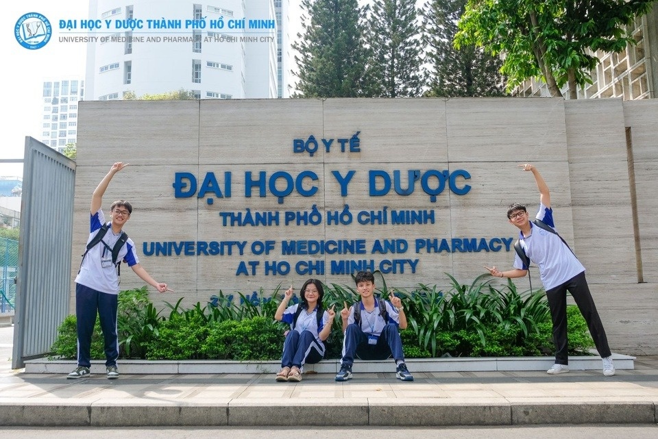 Nhung thi sinh dau tien trung tuyen Dai hoc Y Duoc TP.HCM hinh anh