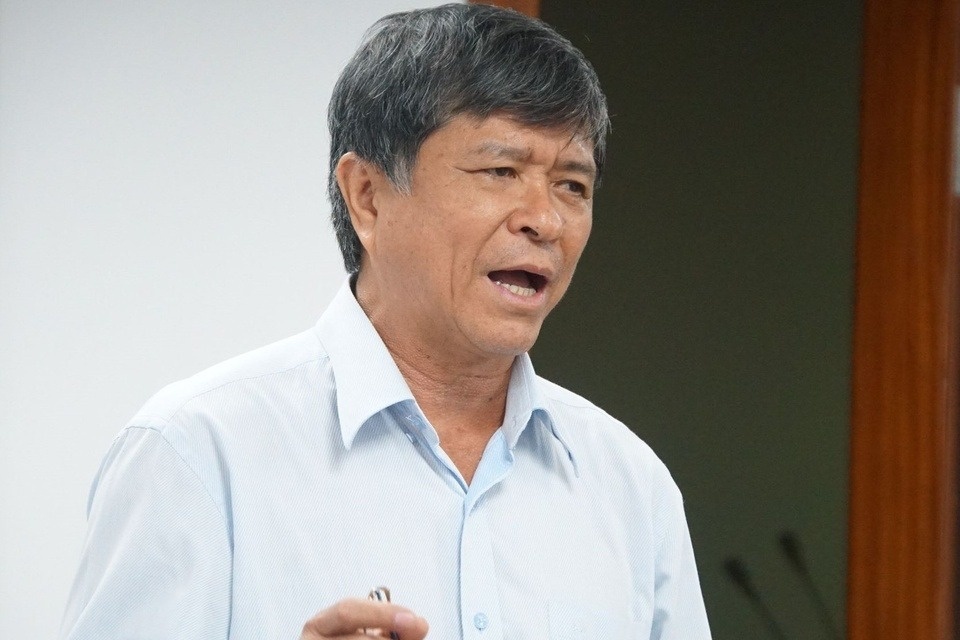 TP.HCM dieu dong, bo nhiem loat hieu truong THPT hinh anh