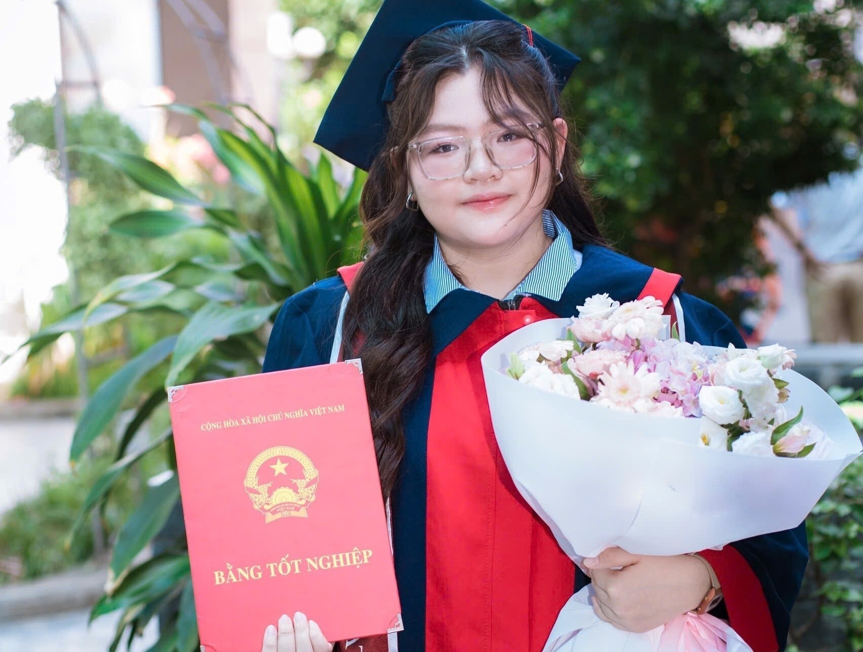 Thu khoa khoi B00 cua TP.HCM da co IELTS 7.5 hinh anh