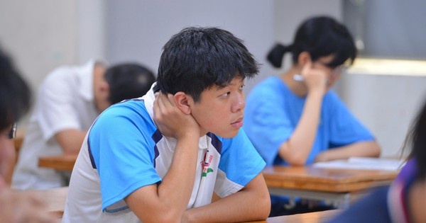 Si tu 'dau dau' sap xep nguyen vong dai hoc 2025 hinh anh