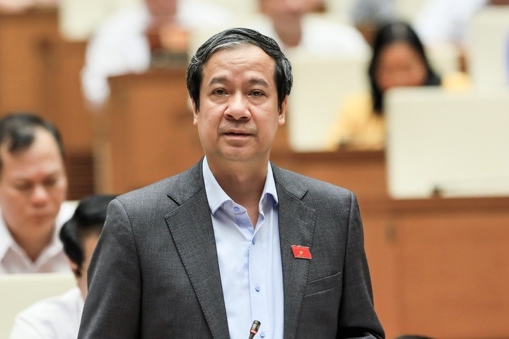 Bo GD&DT noi gi khi cu tri de nghi 'khong bien hoc sinh thanh may hoc' hinh anh