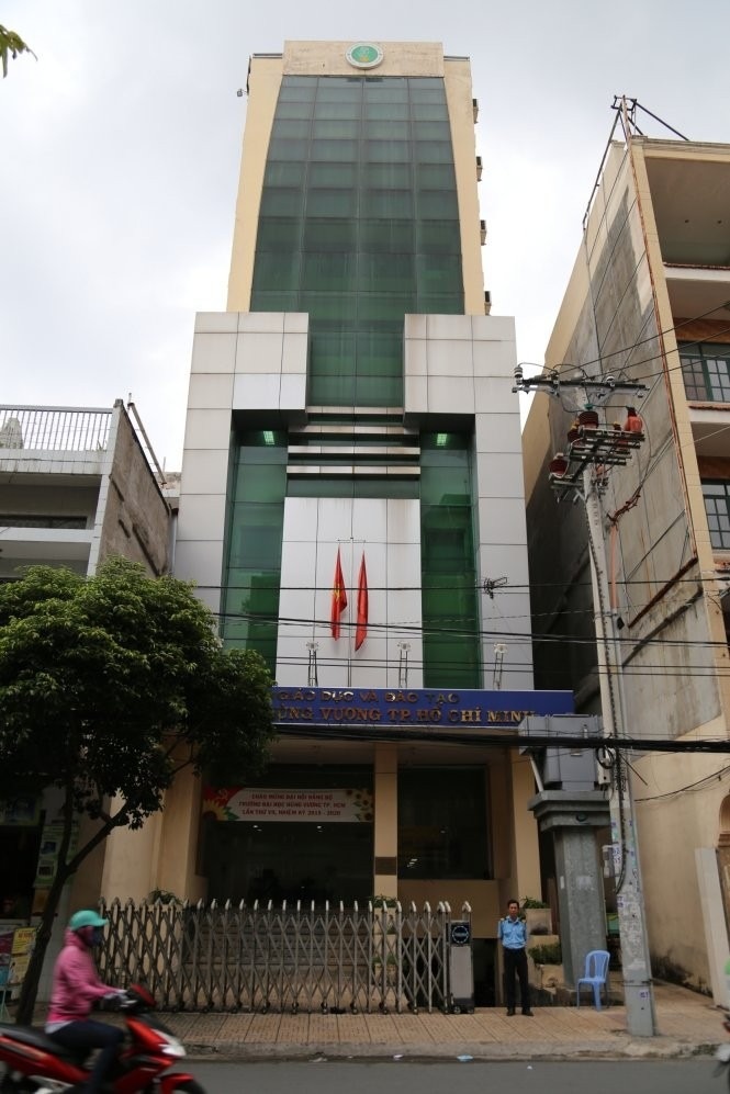 tuyen sinh dai hoc anh 1