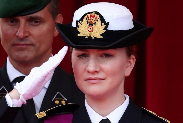 Cong chua Bi quay lai Harvard sau khi vuong rac roi vi ong Trump hinh anh