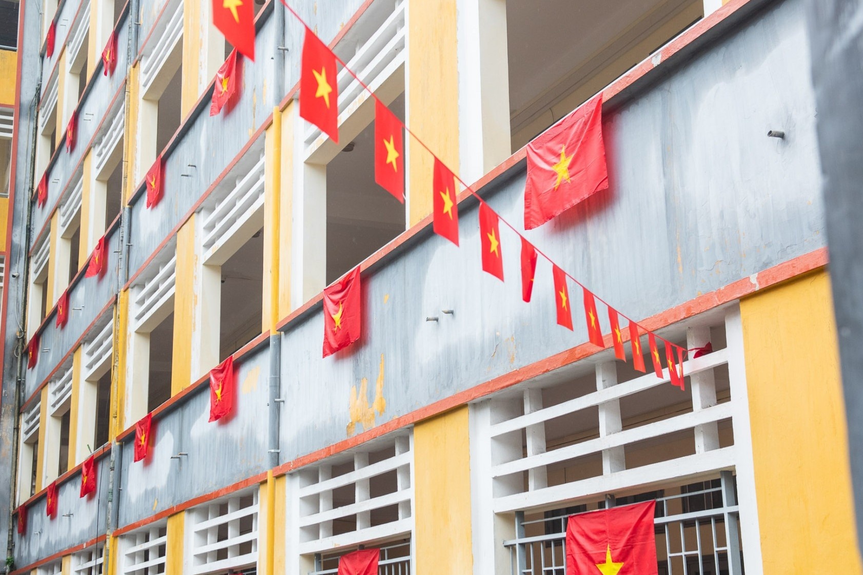 Truong danh 1.200 cho o mien phi cho nguoi den Ha Noi xem dieu binh hinh anh