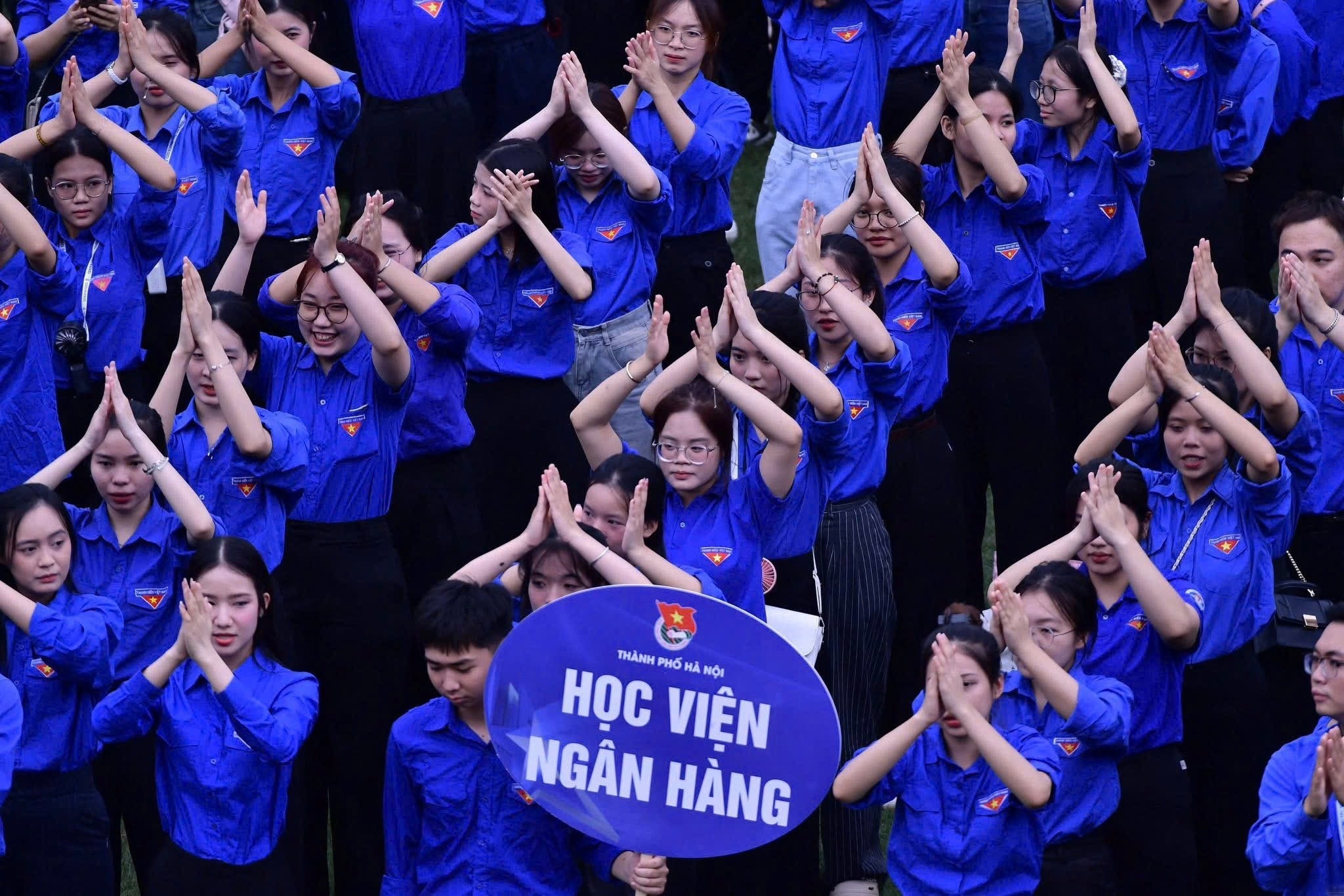 dieu binh a80 anh 1