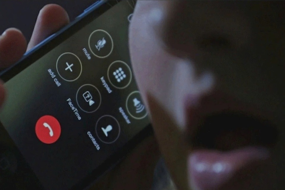 Sinh vien nam nhat mat 450 trieu dong chi sau mot cuoc dien thoai hinh anh