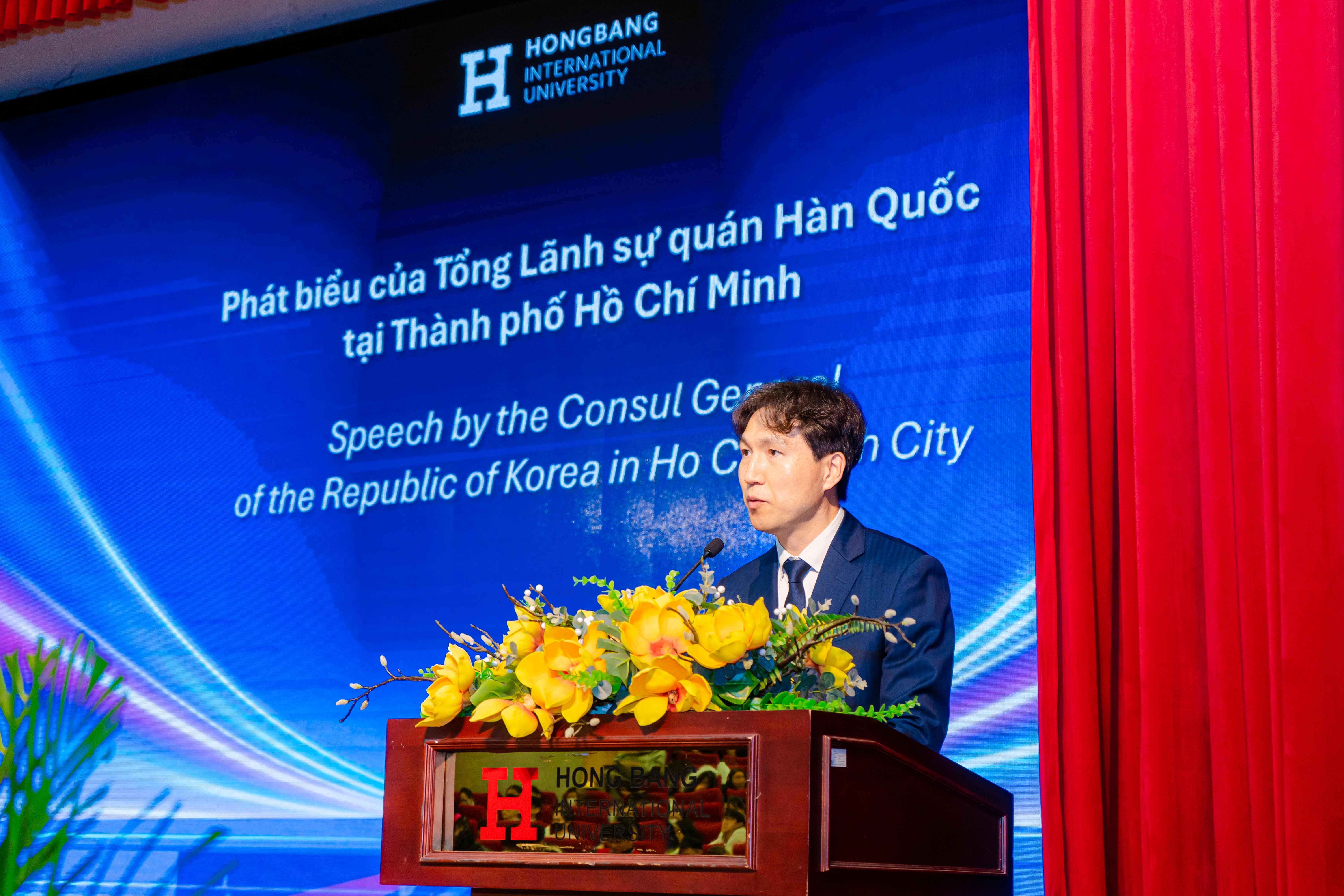 dh quoc te hong bang anh 2