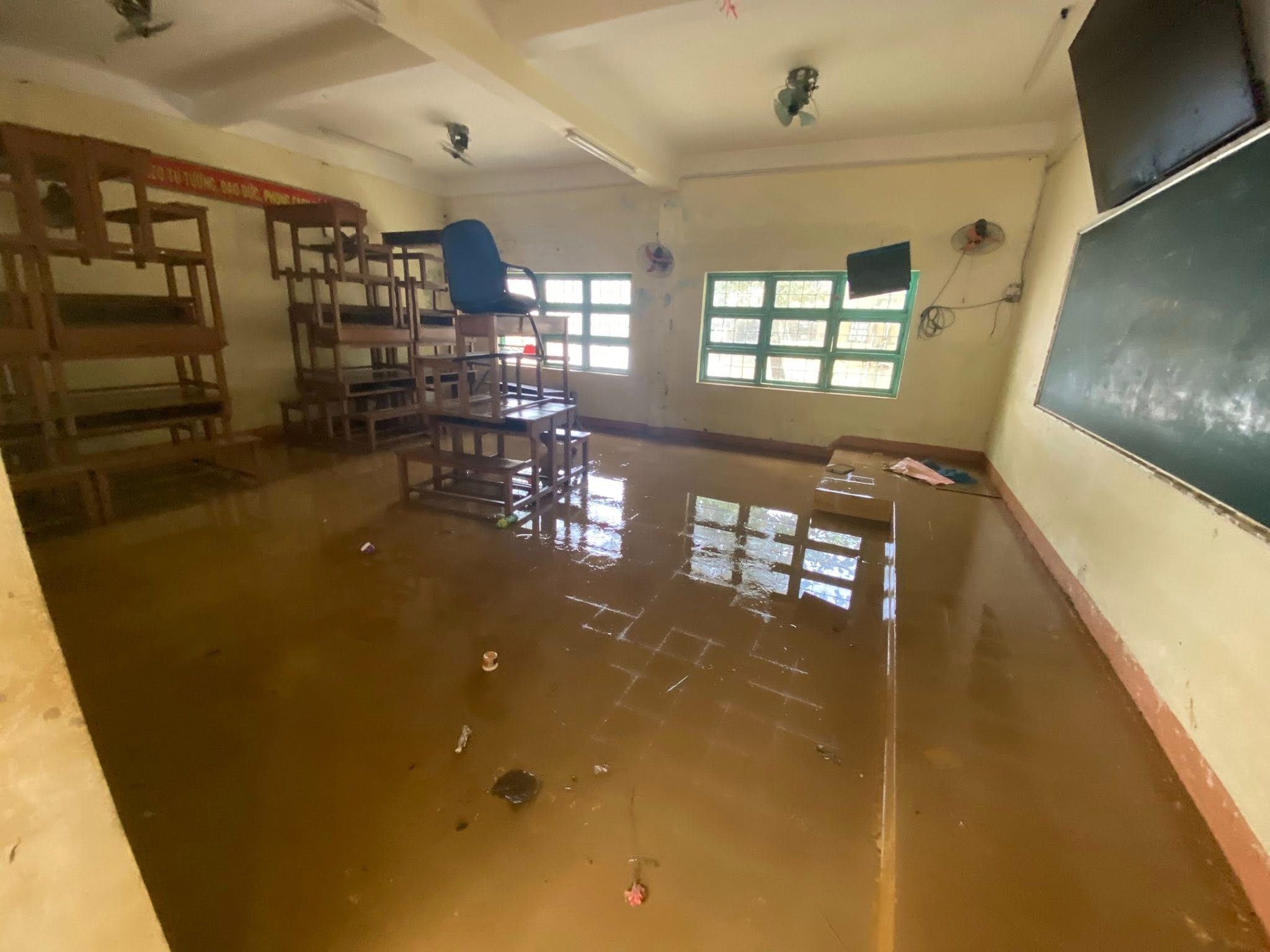 mưa lũ lịch sử ảnh 12 mua lu lich su anh 12