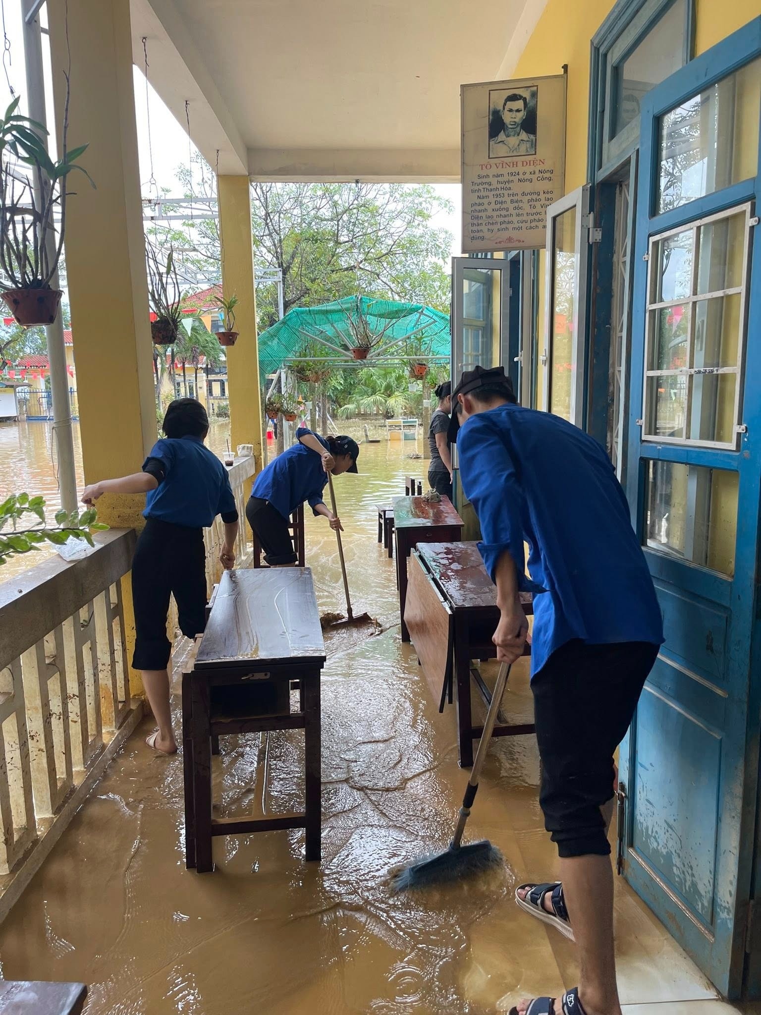 mưa lũ lịch sử ảnh 2 mua lu lich su anh 2