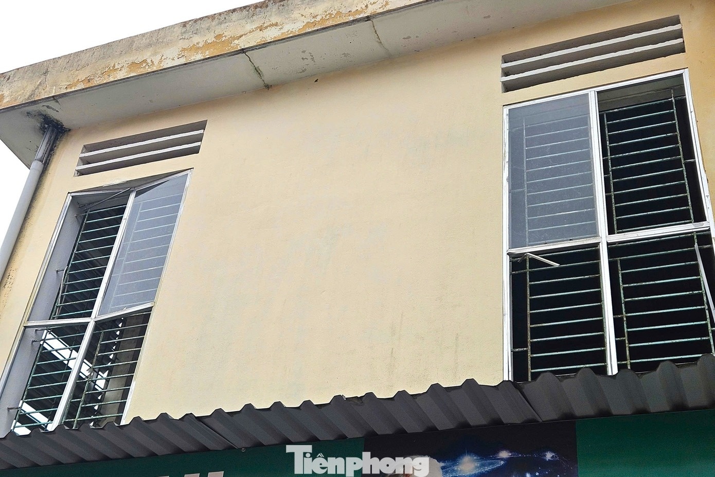 phong hoc xuong cap anh 16