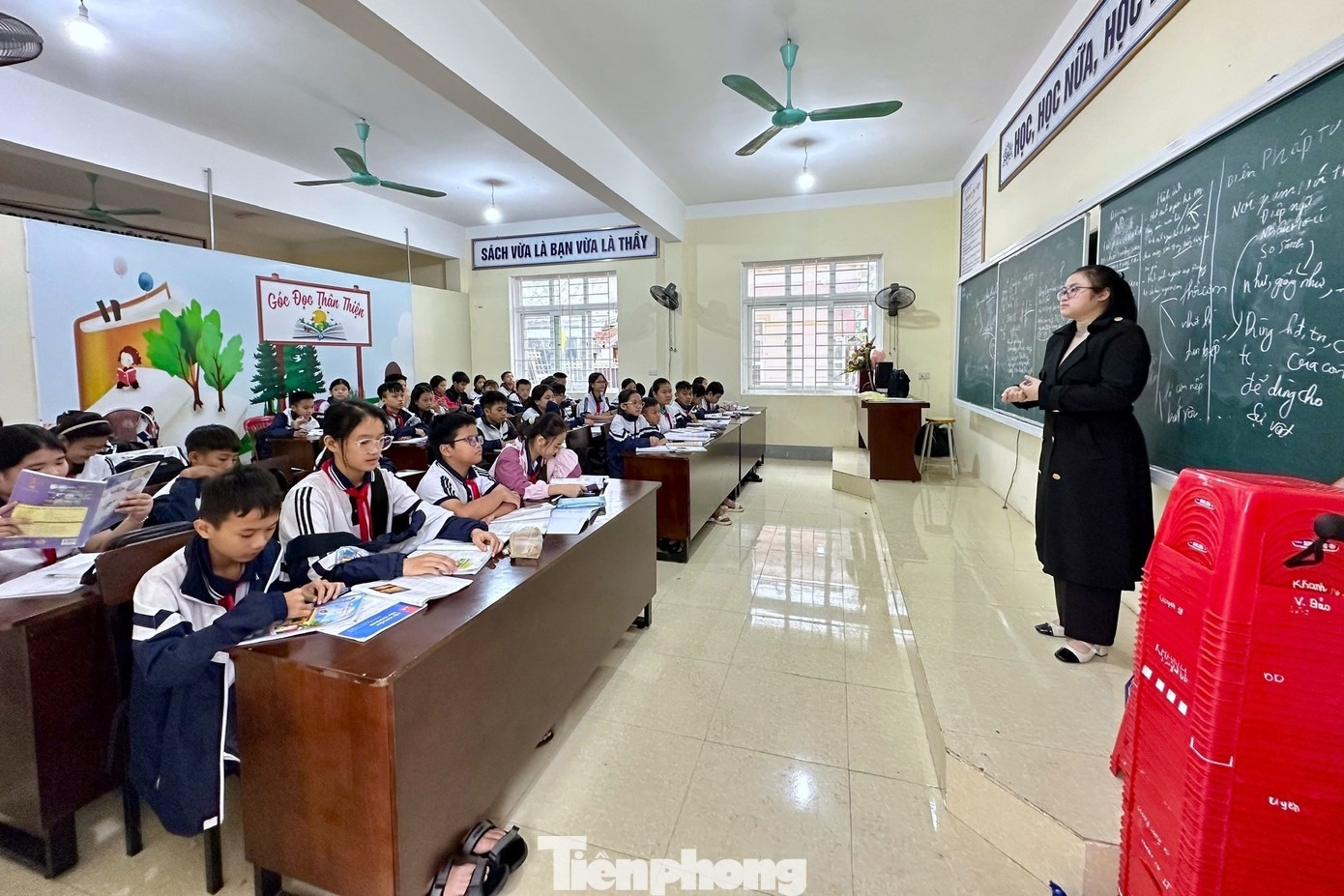 phong hoc xuong cap anh 17