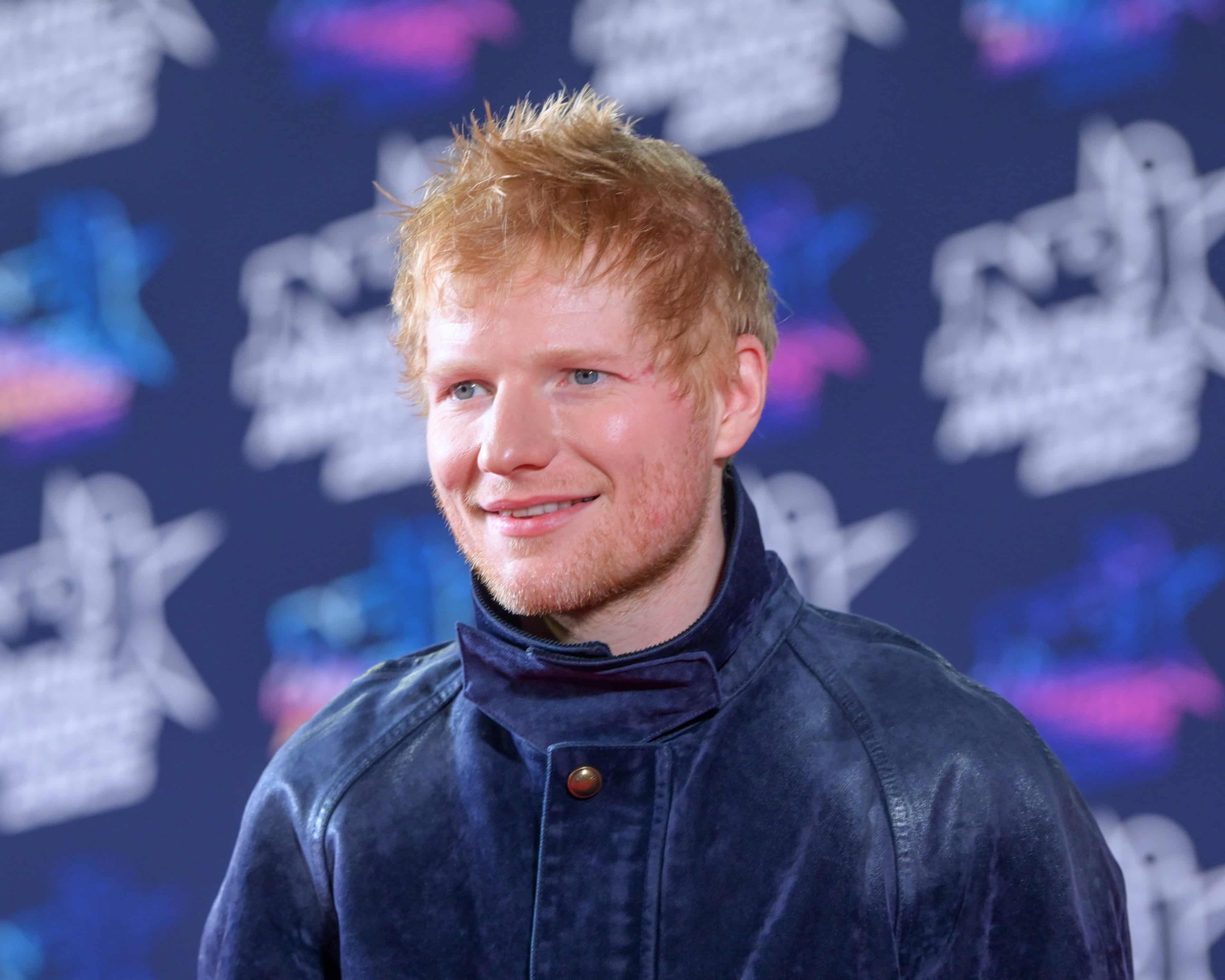 Ed Sheeran duoc Bo Giao duc Anh vinh danh hinh anh