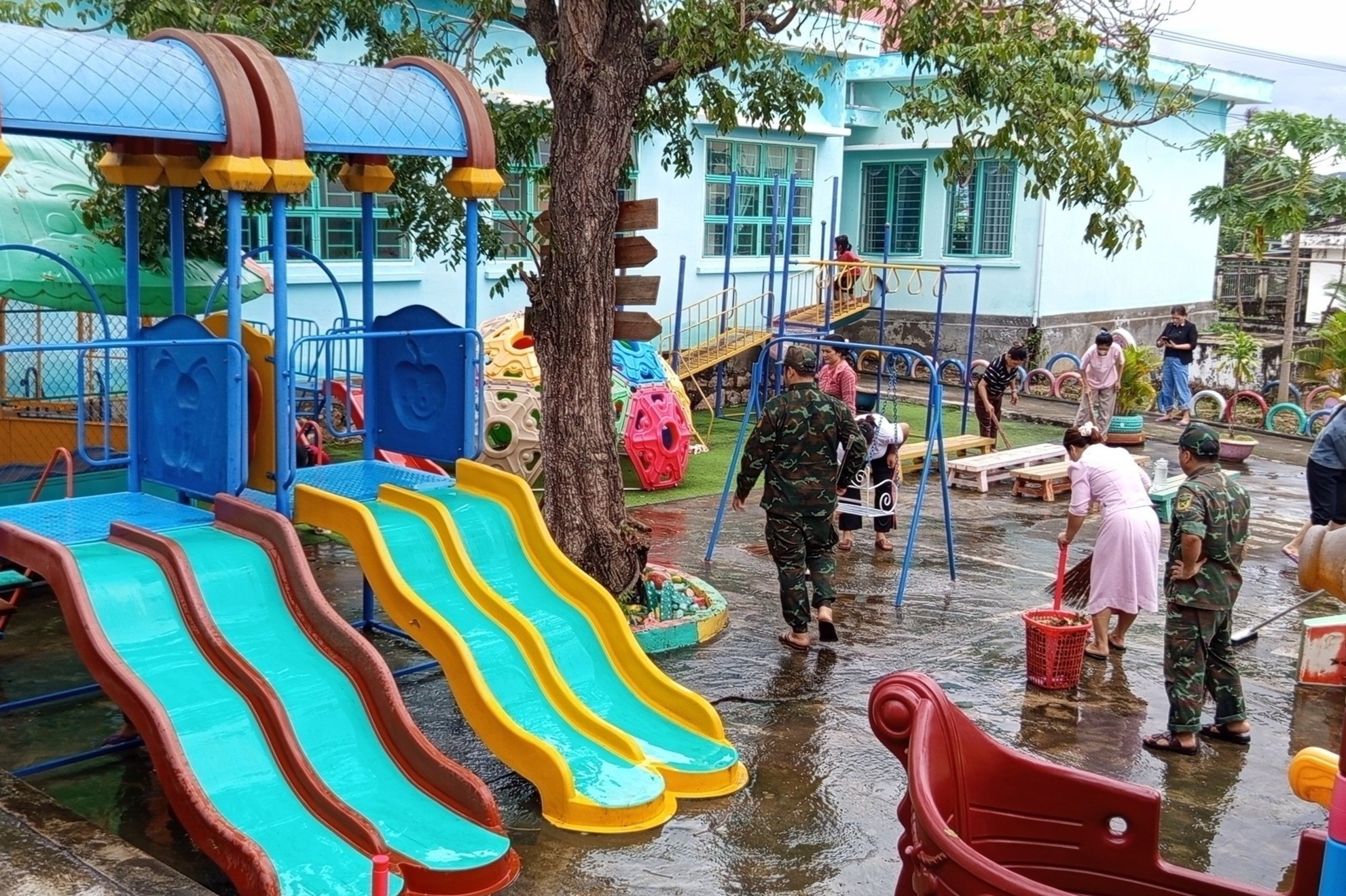 tran lu lich su anh 6