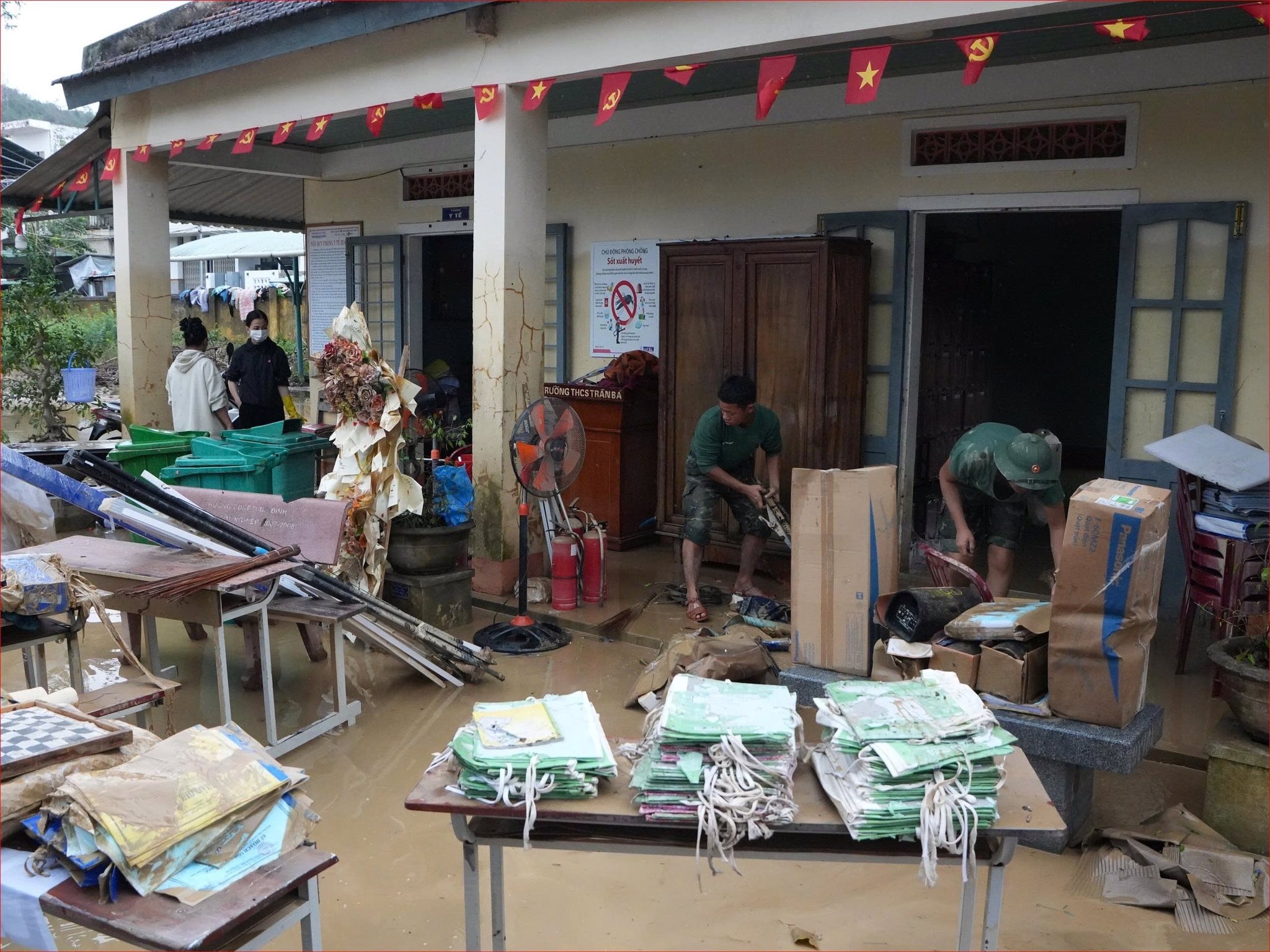 tran lu lich su anh 1