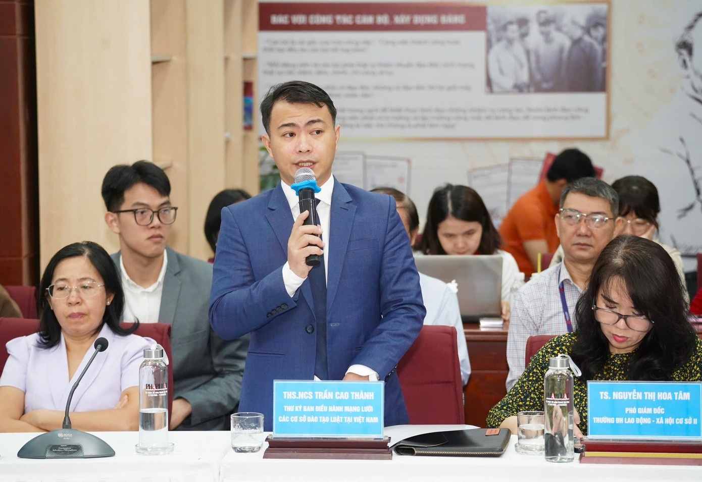 Nhieu sinh vien luat ra truong khong soan duoc hop dong hinh anh