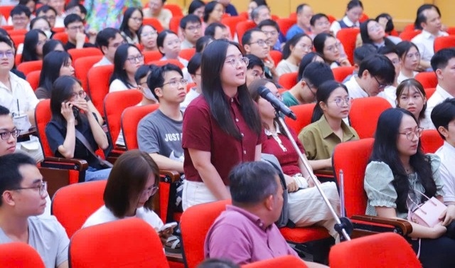 Bac si noi tru va bac si chuyen khoa khac nhau nhu the nao? hinh anh