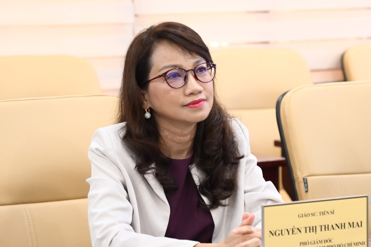 Chan dung nu giam doc DH Quoc gia TP.HCM dau tien hinh anh