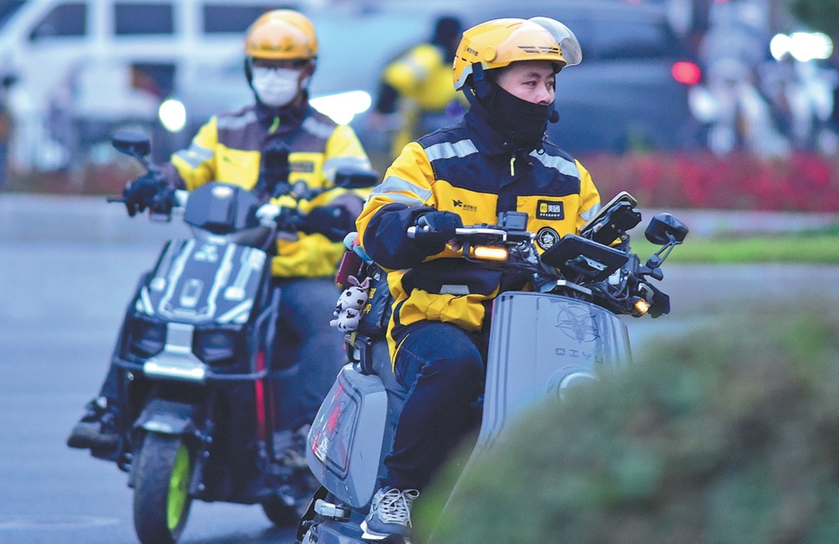 Trung Quoc mo 'hoc vien dao tao shipper' hinh anh