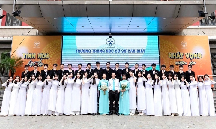 lop anh 3