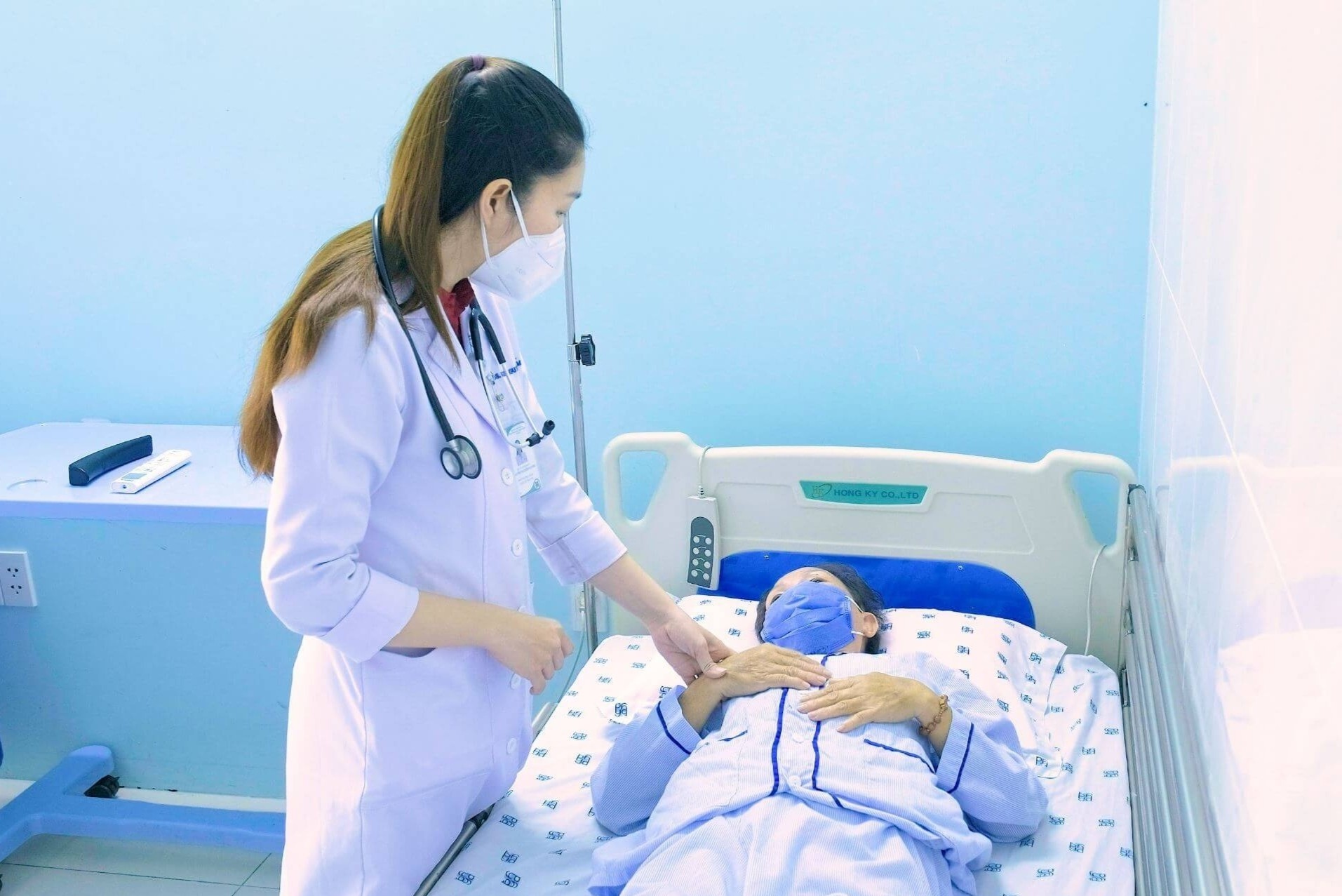 Phai phong van khi thi bac si noi tru tai Dai hoc Y Duoc TP.HCM hinh anh