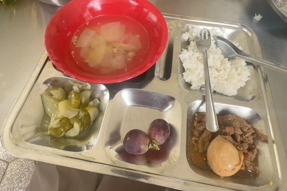 TP.HCM chi dao khan ve ngo doc thuc pham o truong hoc hinh anh