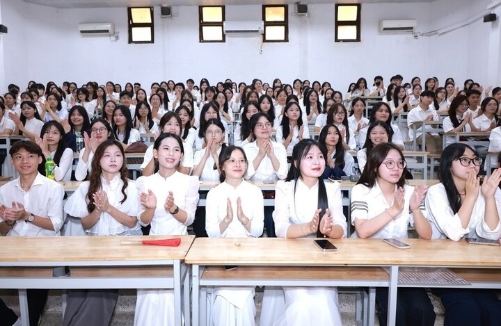 De xuat Chu tich Ha Noi duoc quyet dinh thanh lap truong dai hoc hinh anh