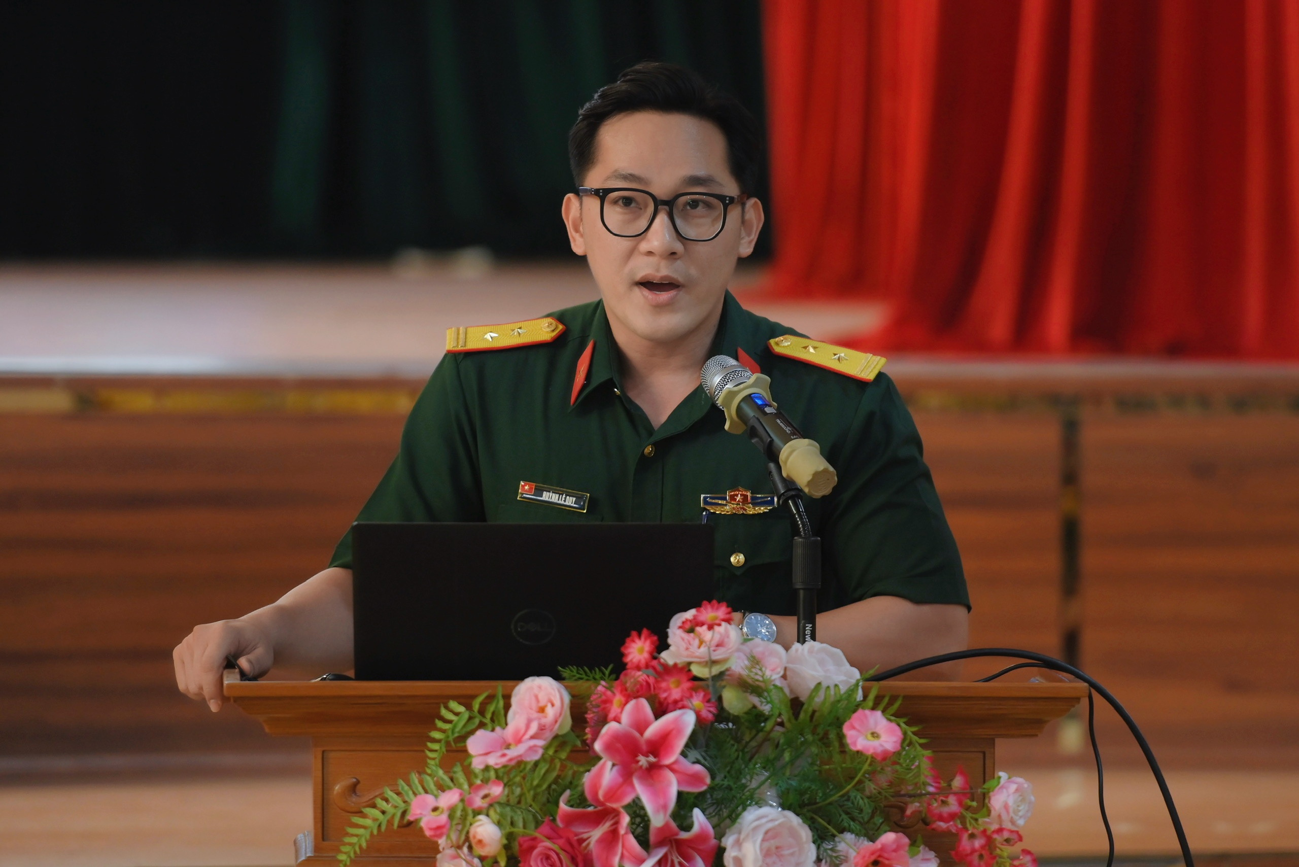 Hoc sinh can thi co duoc thi vao truong quan doi? hinh anh