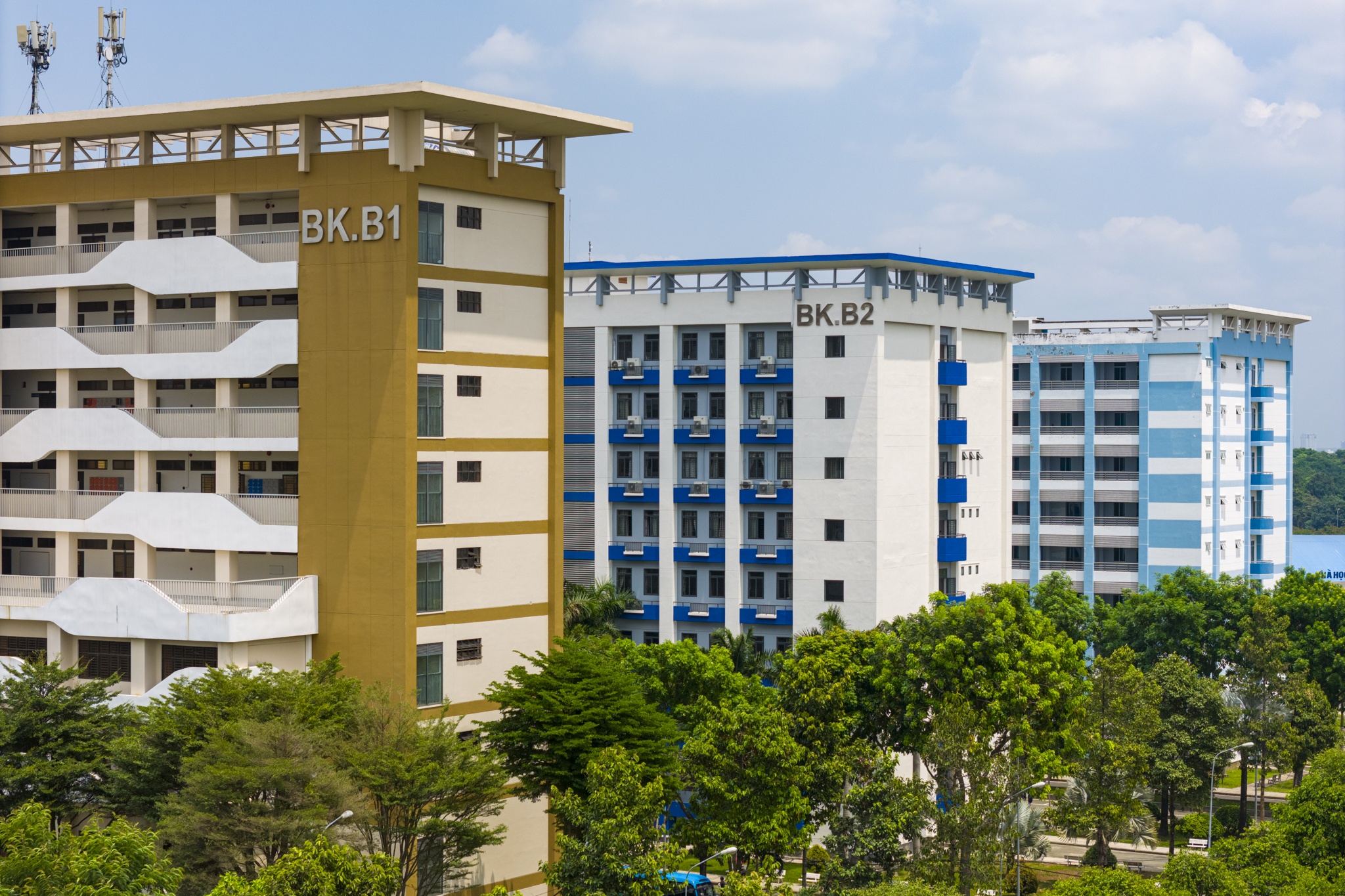 dai hoc quoc gia anh 9