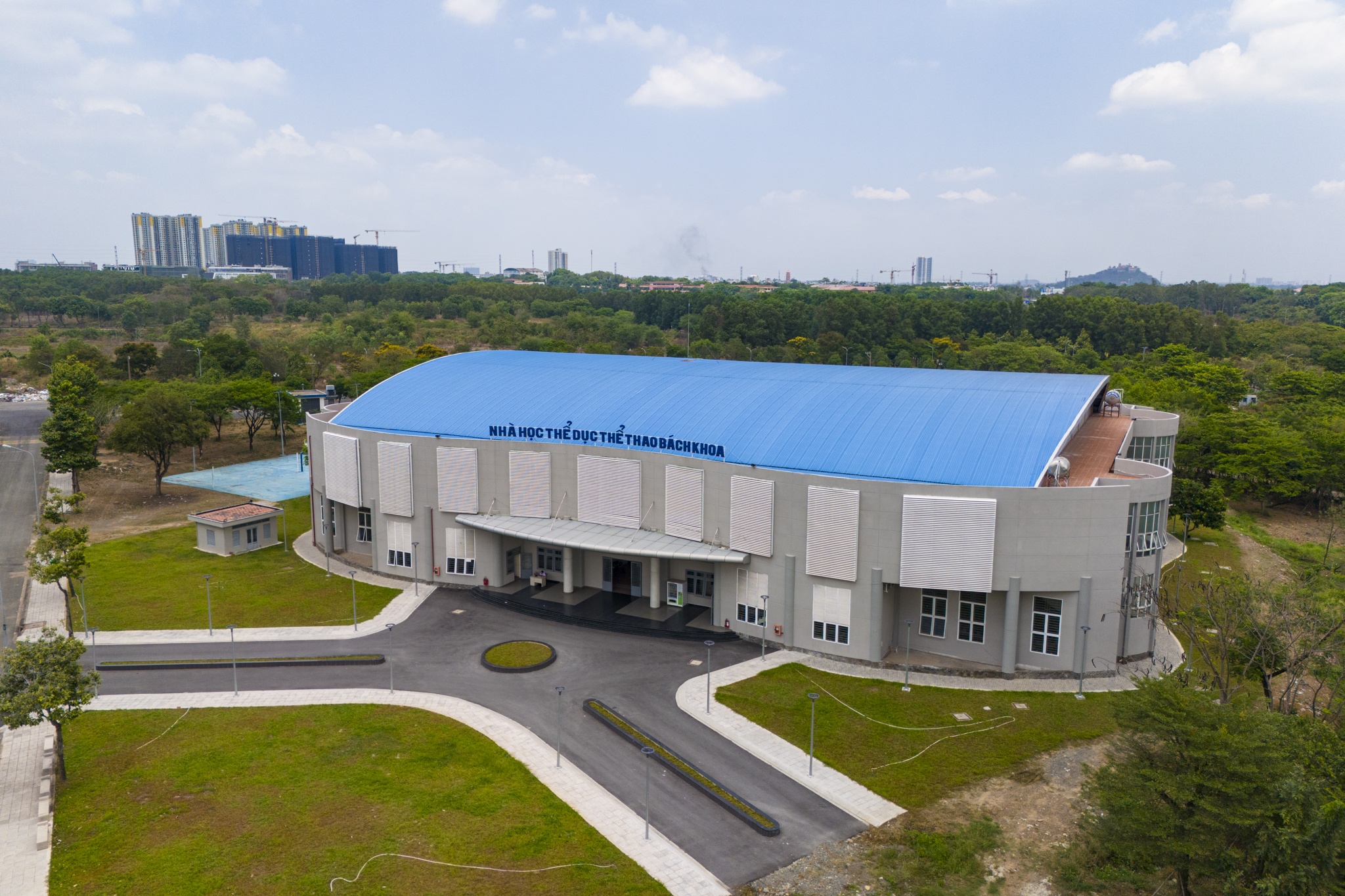 dai hoc quoc gia anh 11