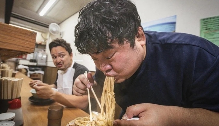 Vi sao nguoi Nhat thanh lich nhung khi an mi lai phat ra tieng xi xup? hinh anh