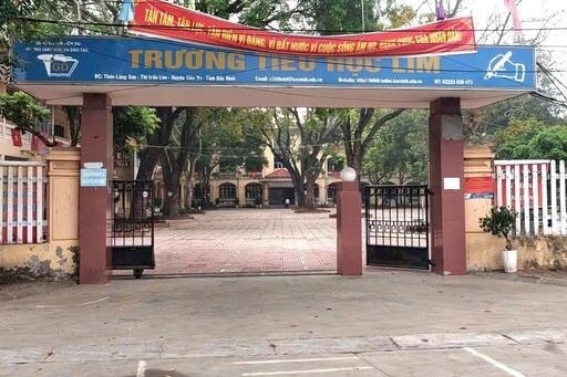 So thit ban, phu huynh yeu cau minh bach tung 'cong rau, mieng thit' hinh anh