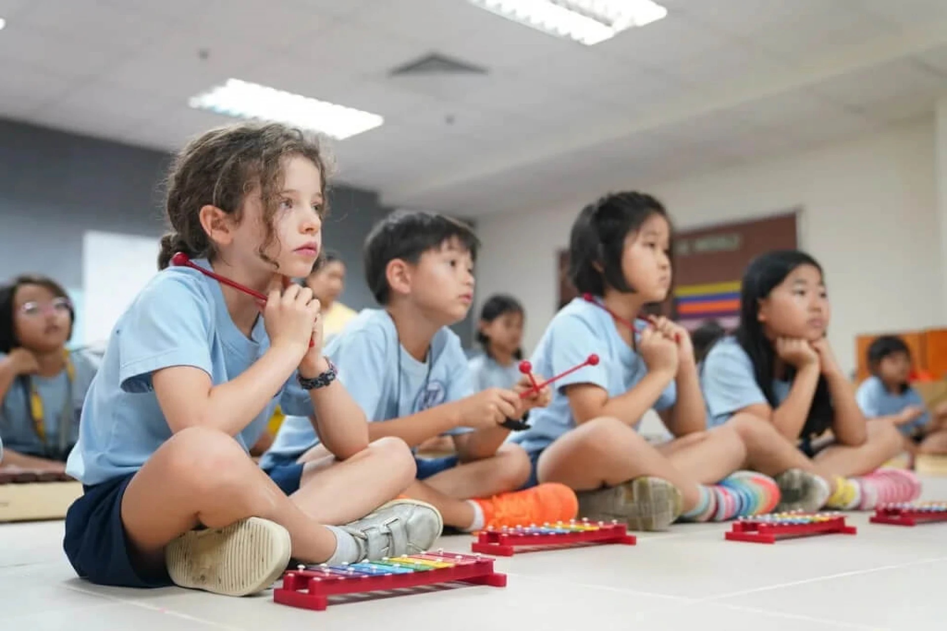 truong quoc te anh 2