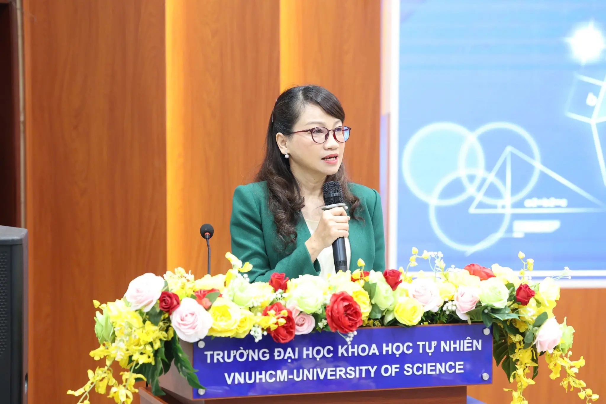 gs vu ha van anh 1