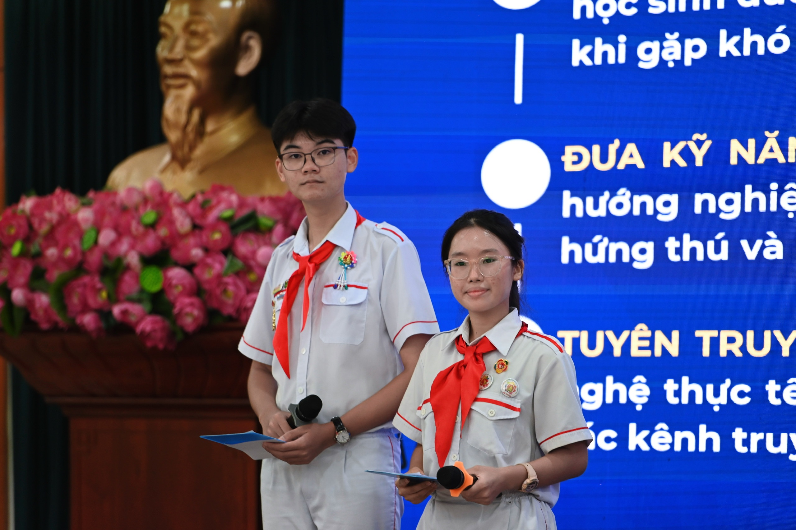 mang anh 1