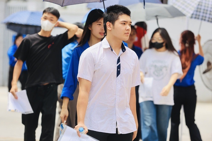 tot nghiep anh 1