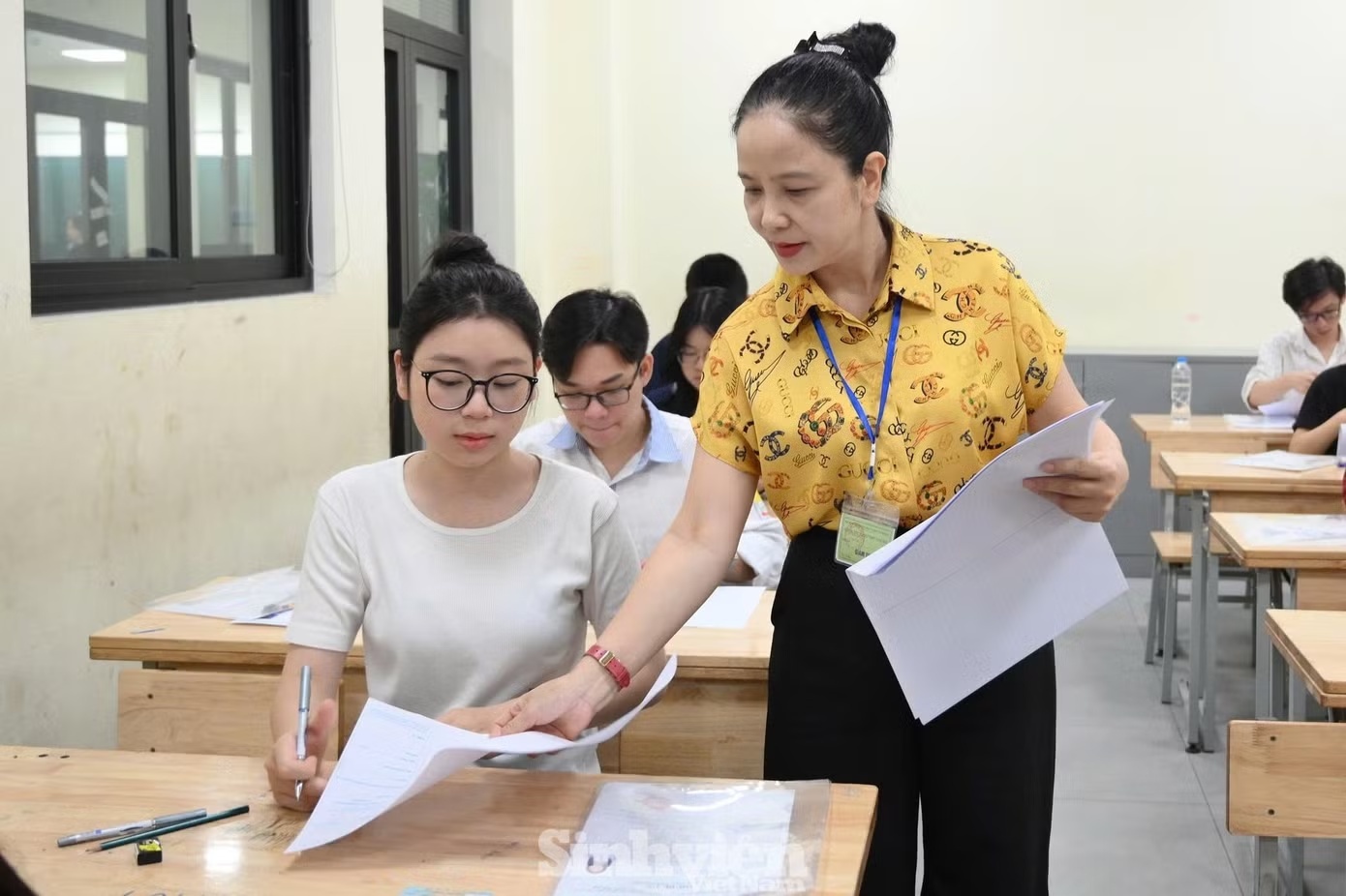 Chuẩn hóa hệ thống khảo thí quan trọng hơn chuyện tách hay không tách