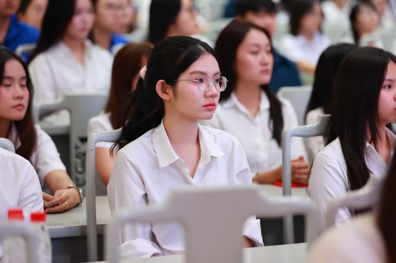 thủ khoa ảnh 4