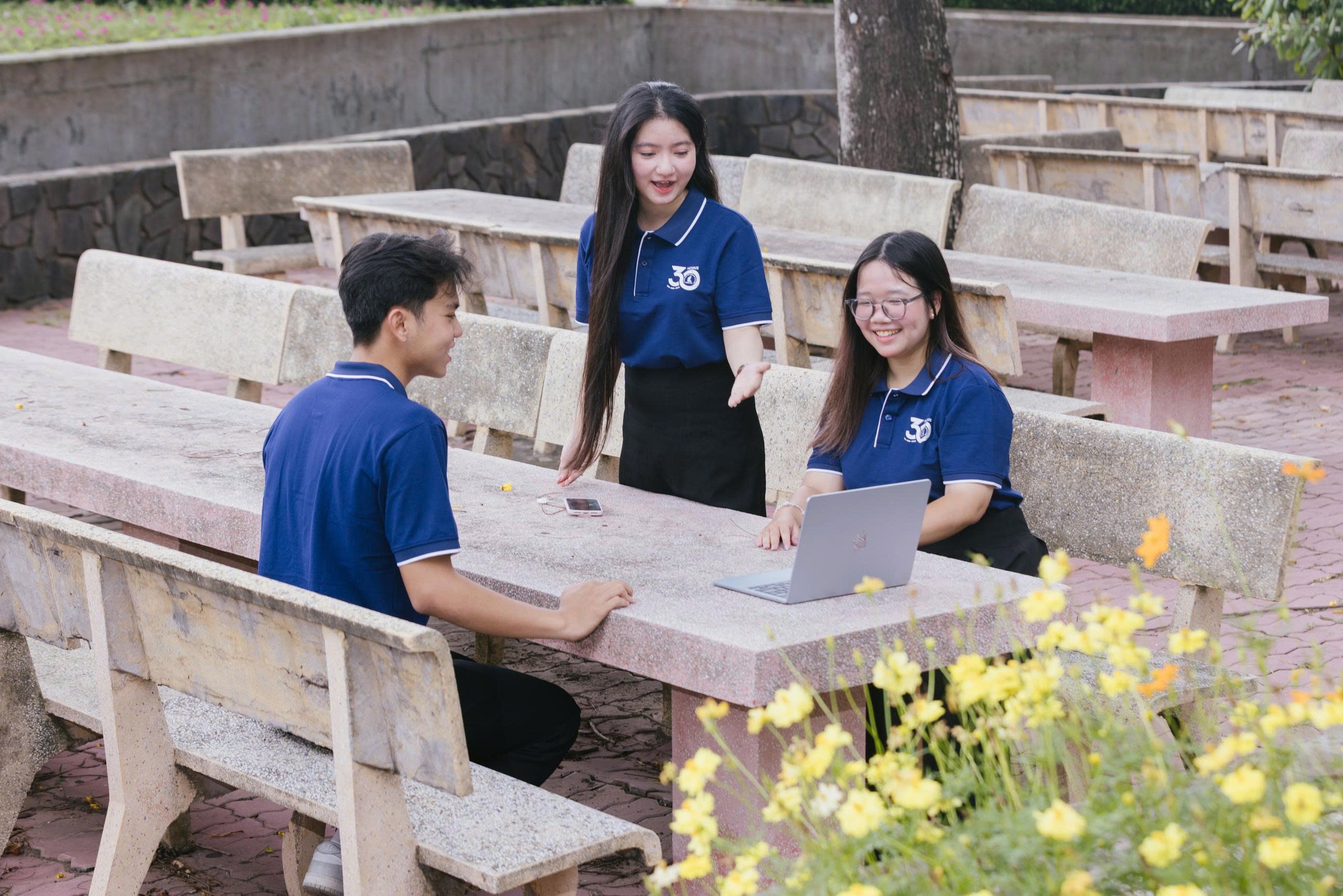 đại học ảnh 2