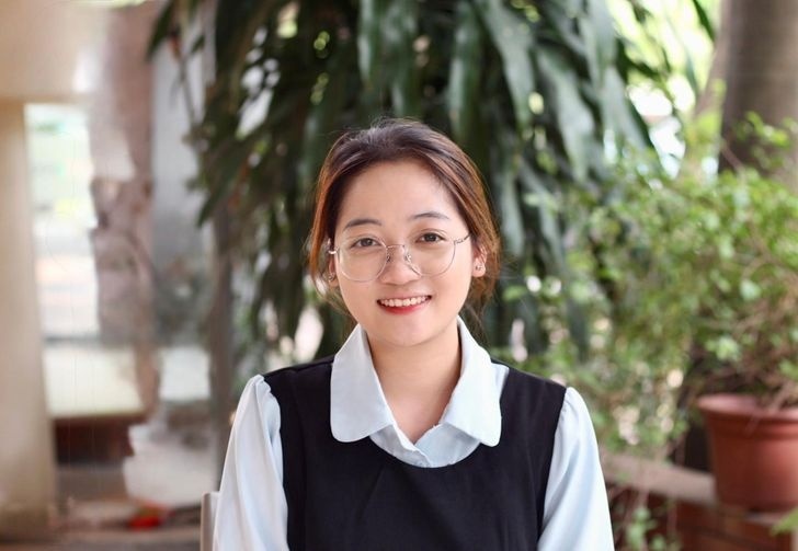 sinh vi&ecirc;n ảnh 2
