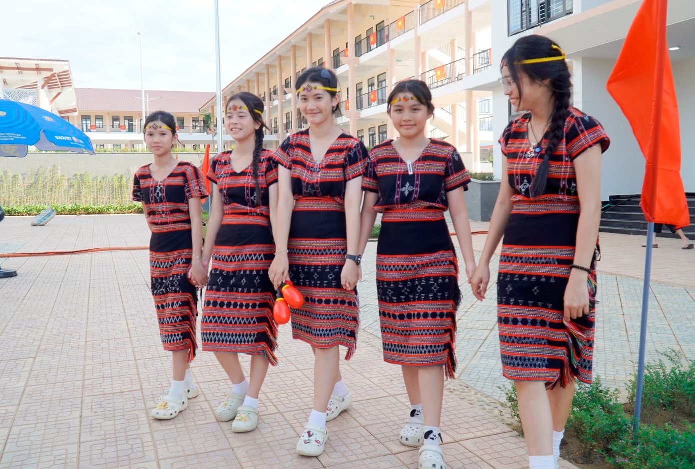 trường ảnh 1