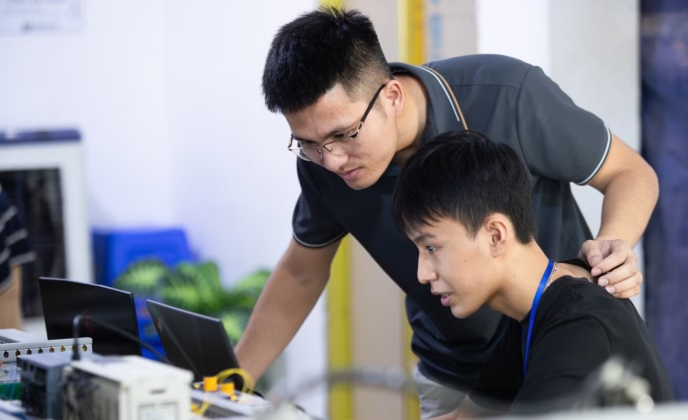 đại học ảnh 2