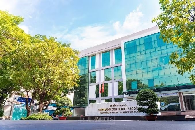 đại học ảnh 3