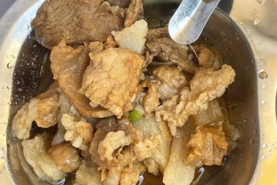 b&aacute;n tr&uacute; ảnh 2