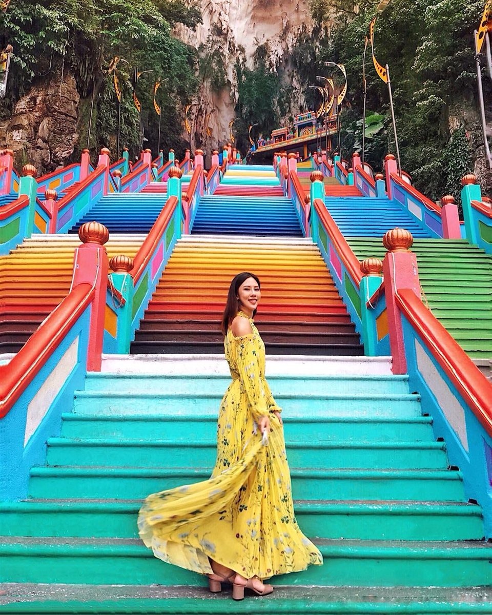 Nac thang 7 sac cau vong anh 4